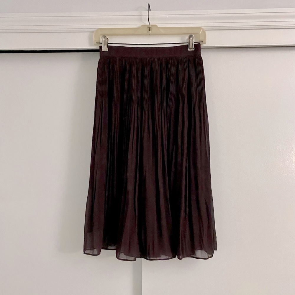 Wine colored skirt NWOT
